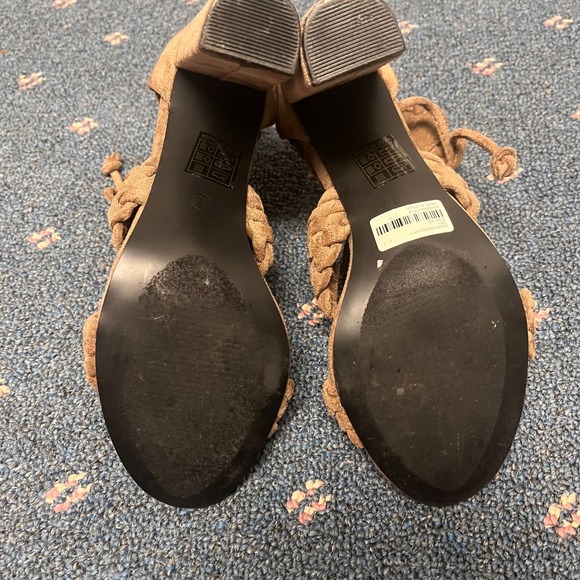 So Me Womens Sz 7.5 Sarah Lace Up High Heel Sandals‎ Taupe Shoes Braided Suede - Picture 9 of 10